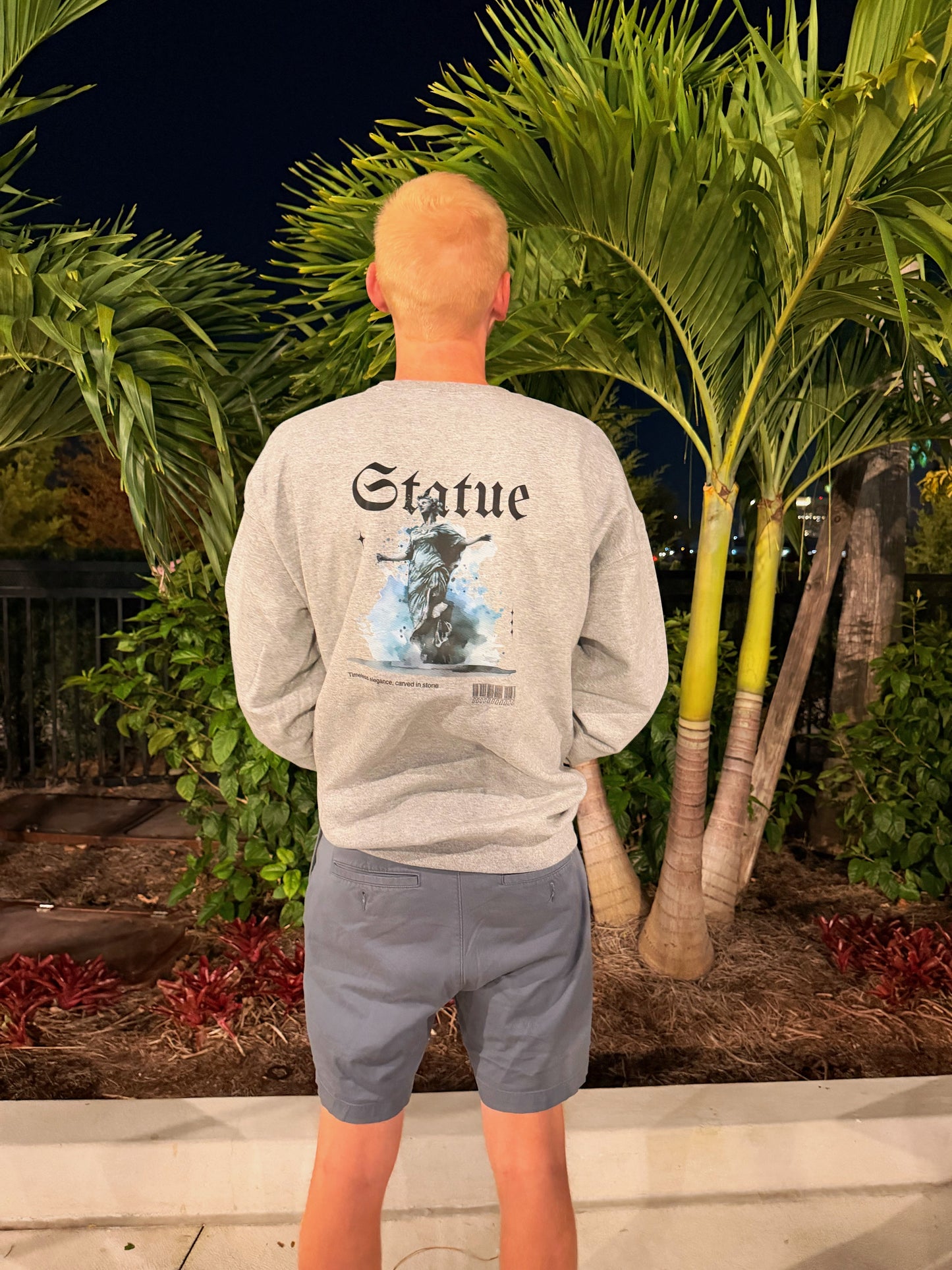 Statue Crewneck