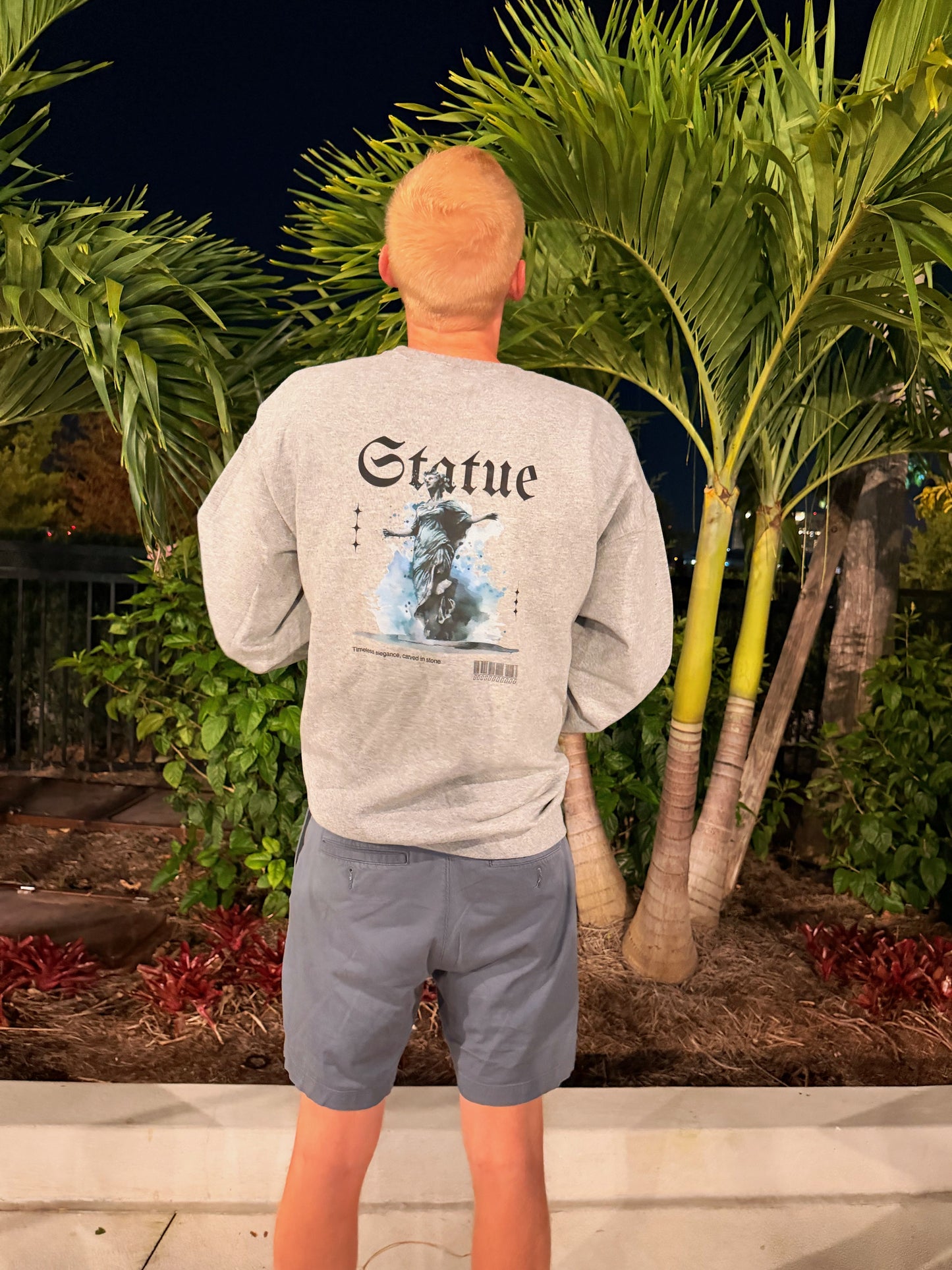 Statue Crewneck